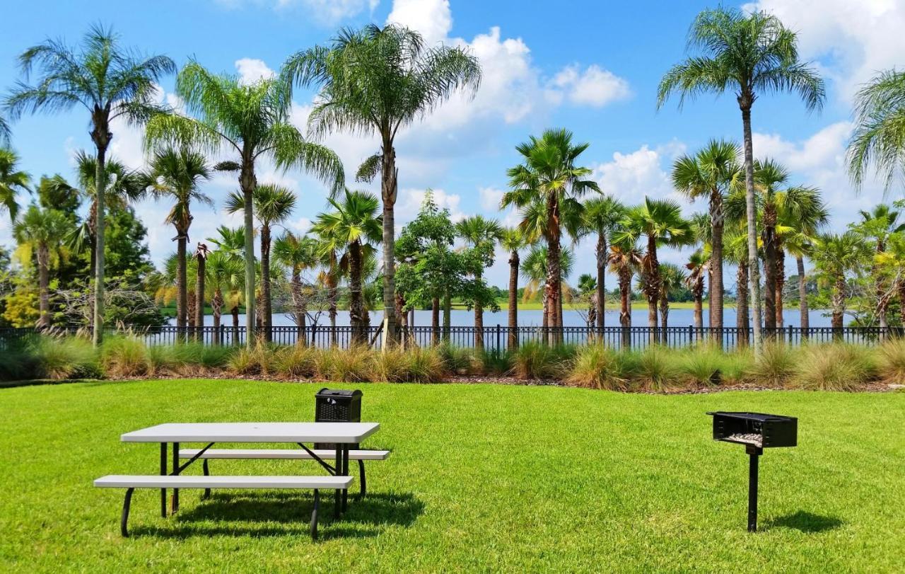 Majestic Holiday Orlando Bagian luar foto